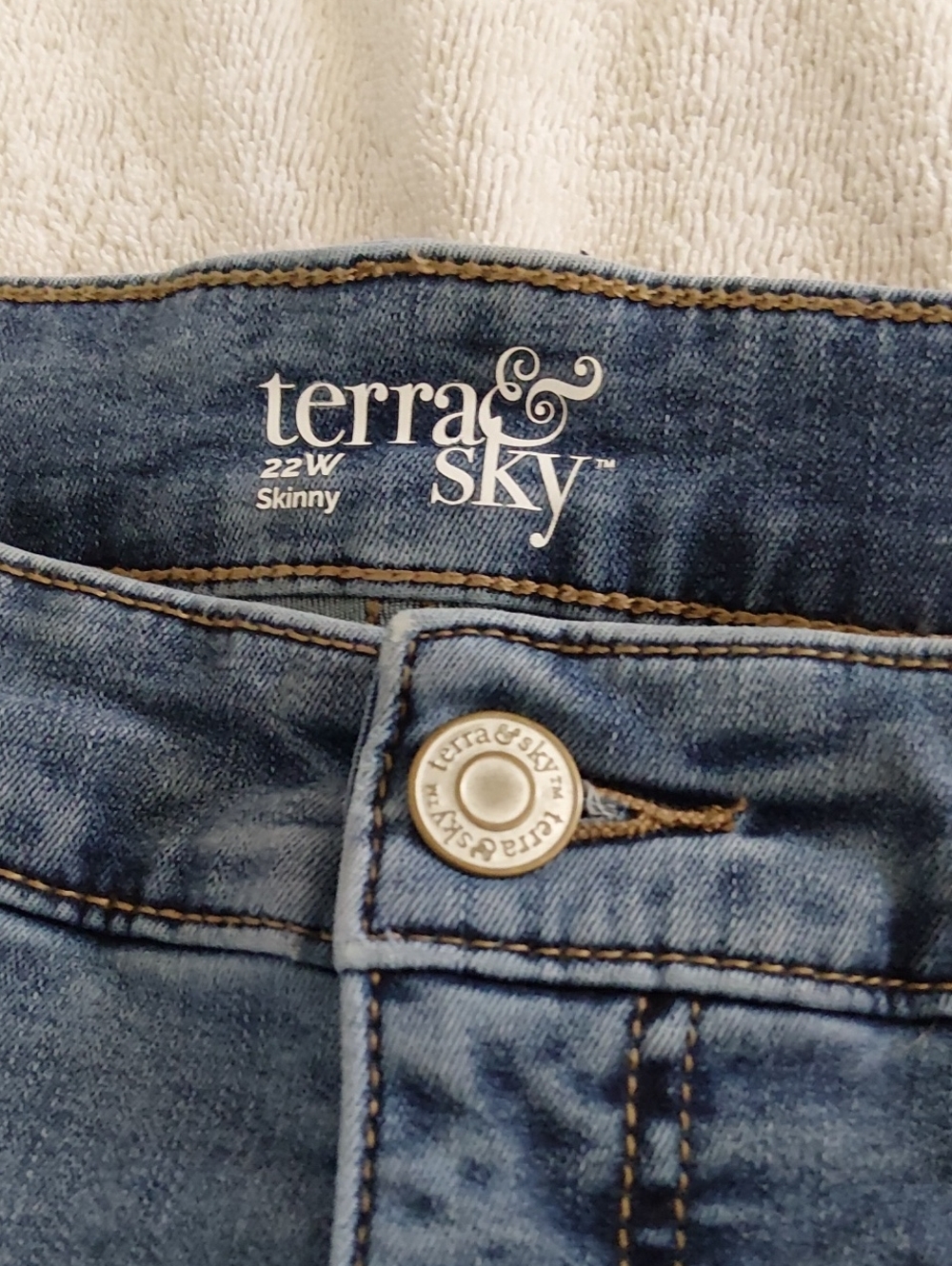 Terra & Sky Women's Skinny Jeans - Light Blue Denim
